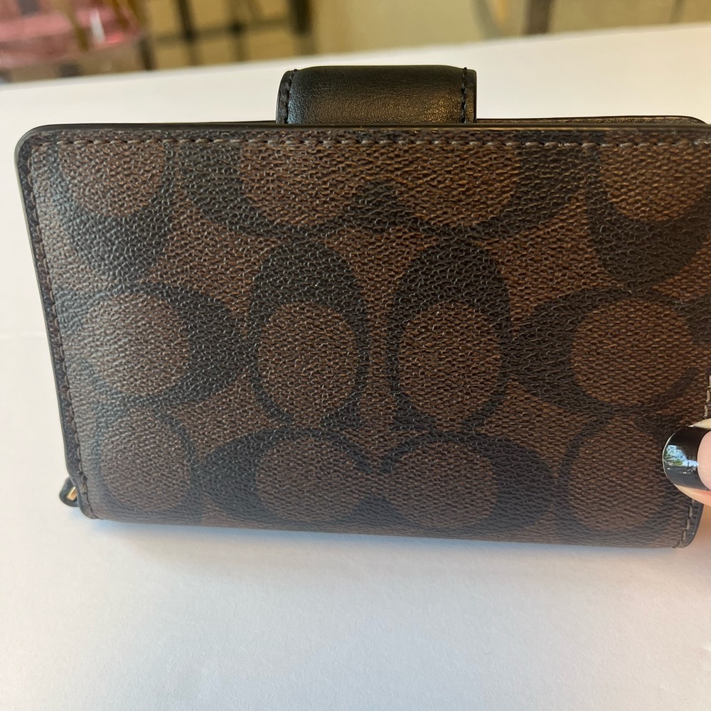 Coach Brown Signature Canvas Card Case with Black Snap - Picture 3 of 6